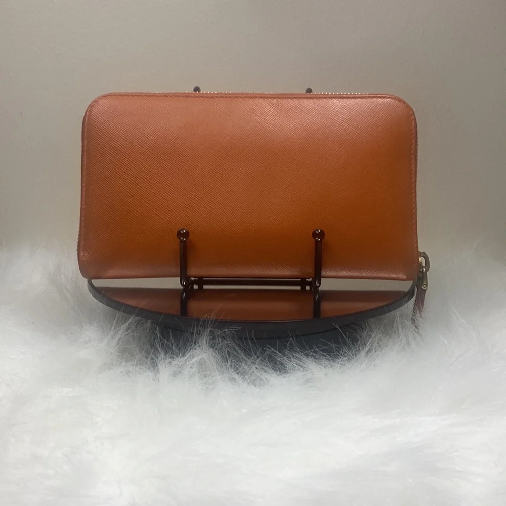 PRADA MilANO WALLET ORANGE (EUC)🧡🤎 with box/paper - Picture 4 of 15
